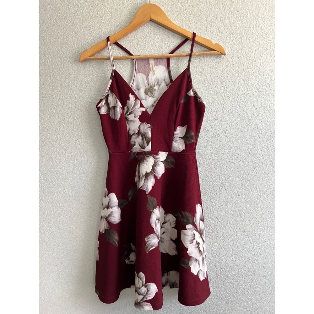 Flower Print Sleeveless Burgundy Mini Dress Size Small